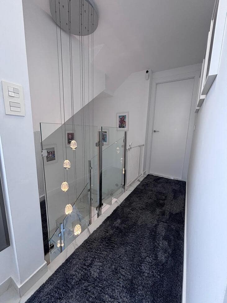 Chalet de 5 habitaciones en Villamartin en venta con piscina garaje - 595.000 € (Ref: 10084722)