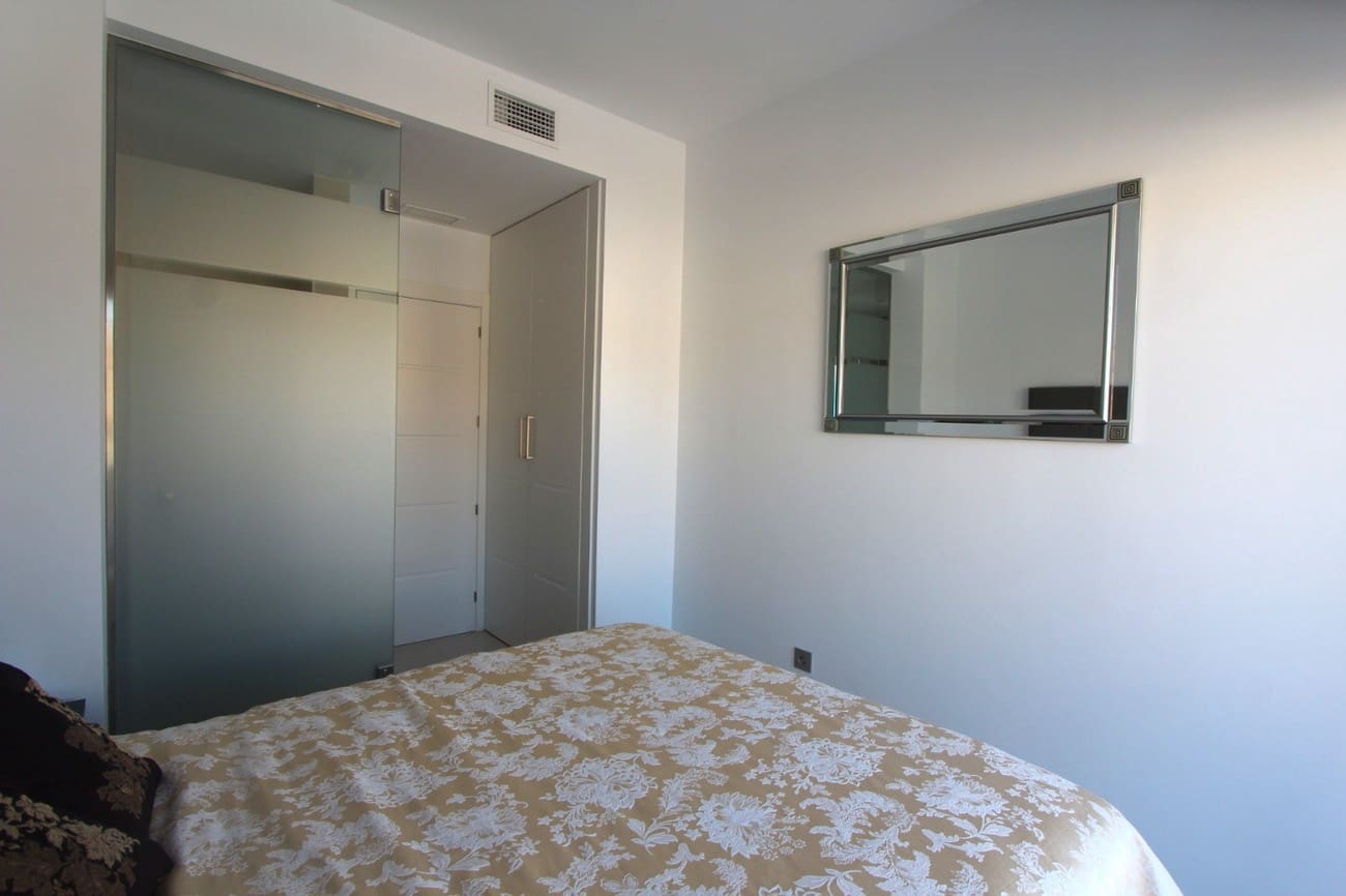 5 slaapkamer Villa te koop in Villamartin met zwembad garage - € 459.950 (Ref: 10084723)