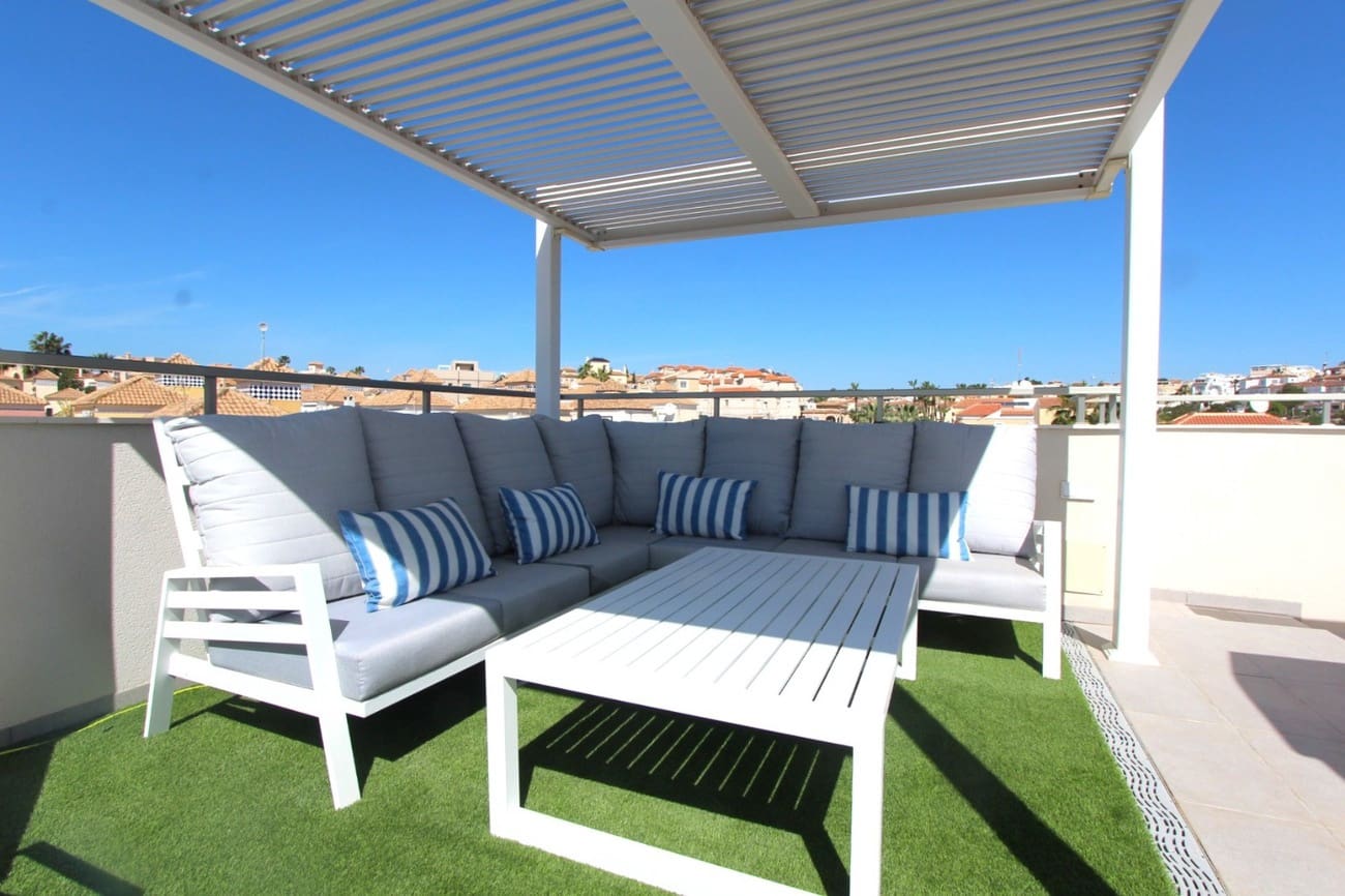 5 slaapkamer Villa te koop in Villamartin met zwembad garage - € 459.950 (Ref: 10084723)