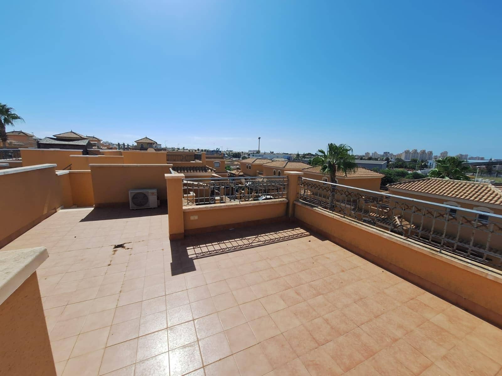 3 soverom Leilighet til salgs i Torrevieja med svømmebasseng - € 259 000 (Ref: 10084748)