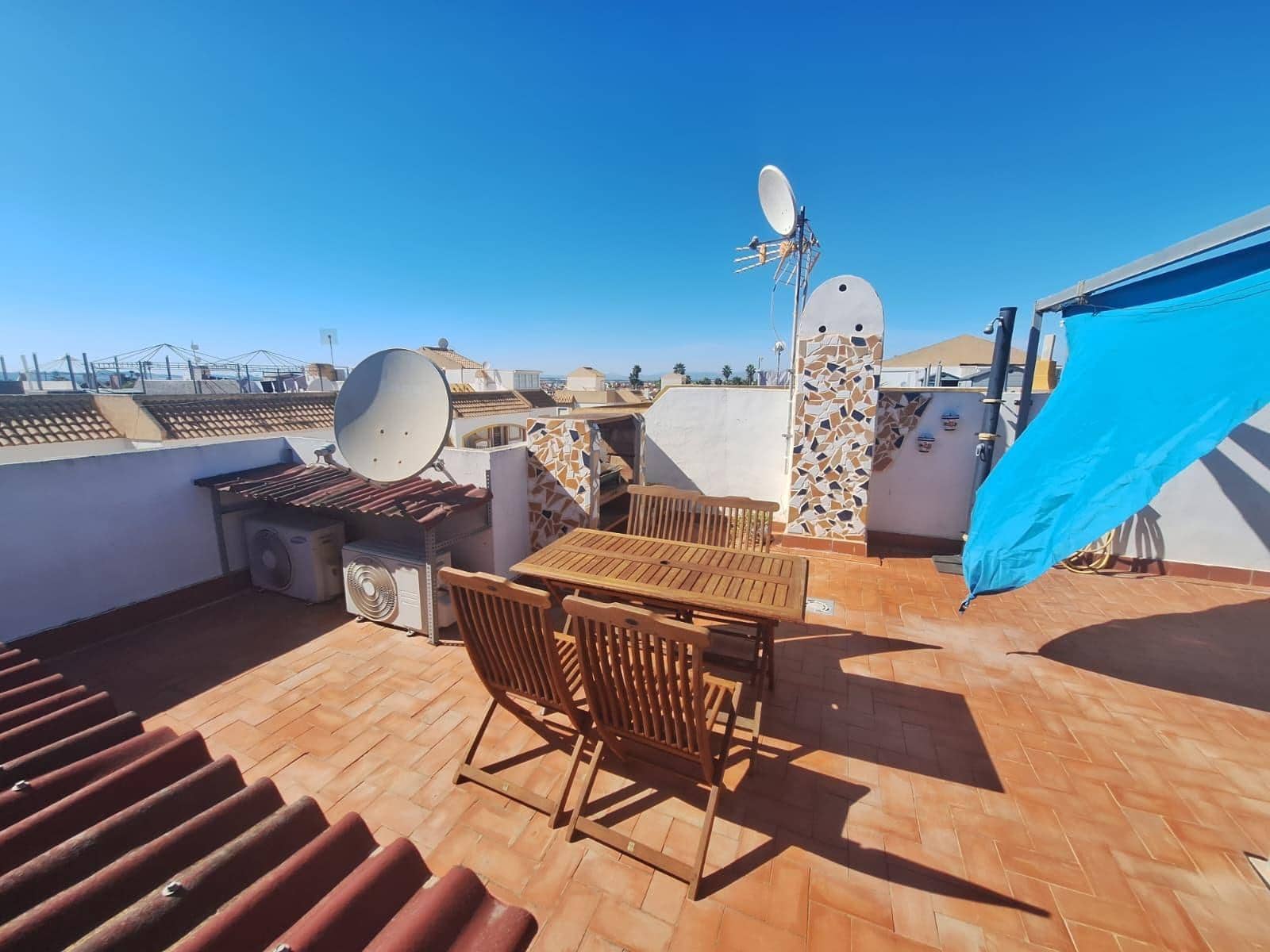 Bungalow de 2 habitaciones en Torrevieja en venta con piscina - 159.990 € (Ref: 10084761)