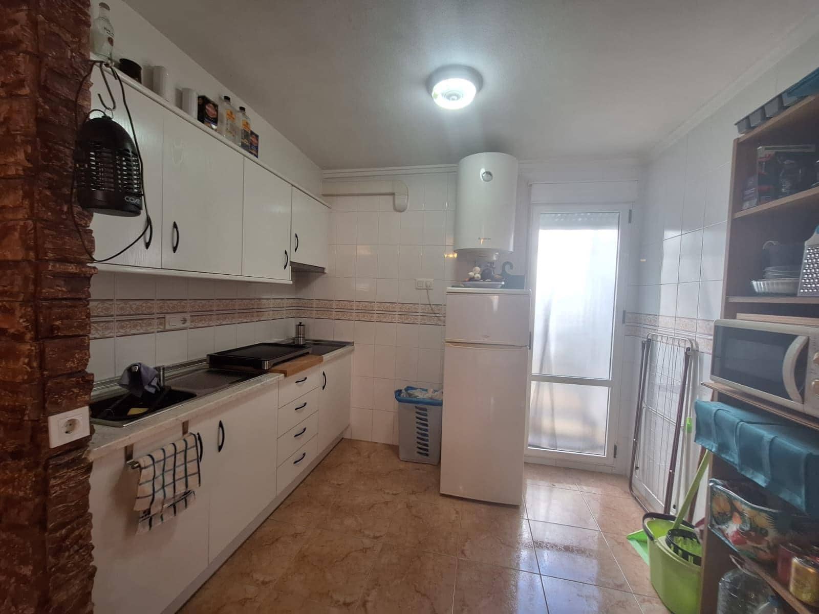 Bungalow de 2 habitaciones en Torrevieja en venta con piscina - 159.990 € (Ref: 10084761)