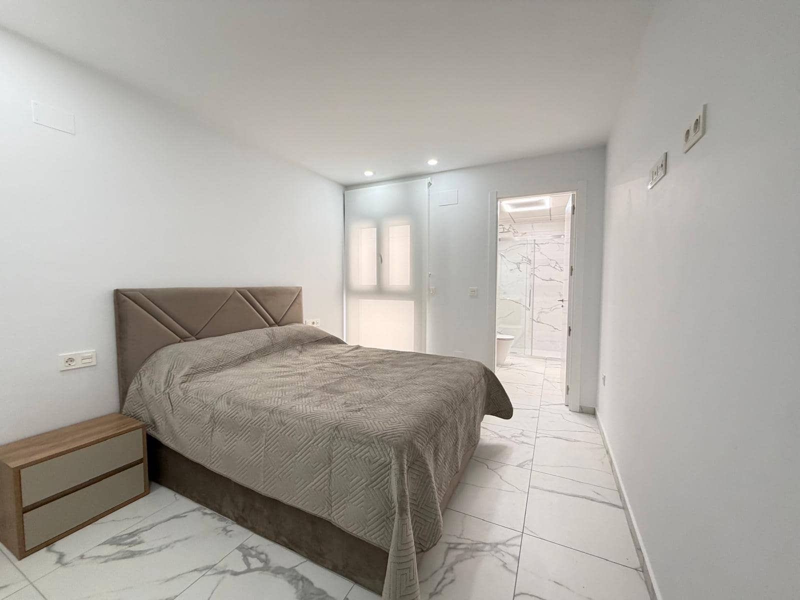 2 quarto Apartamento para venda em Torrevieja com piscina - 326 900 € (Ref: 10084777)