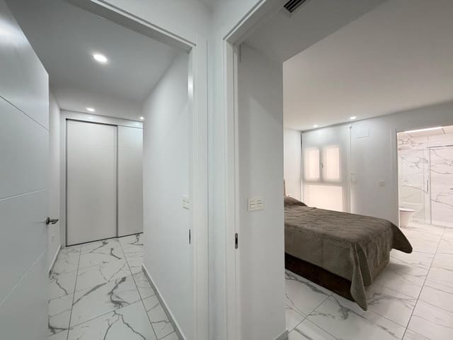 2 quarto Apartamento para venda em Avenida Habaneras - Curva de Palangre, Torrevieja com piscina - 326 900 € (Ref: 10084777)