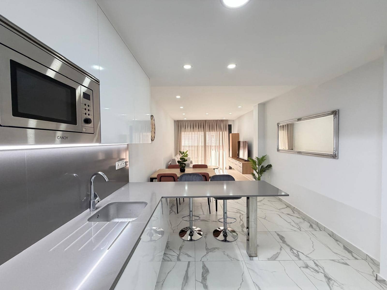 2 quarto Apartamento para venda em Torrevieja com piscina - 326 900 € (Ref: 10084777)