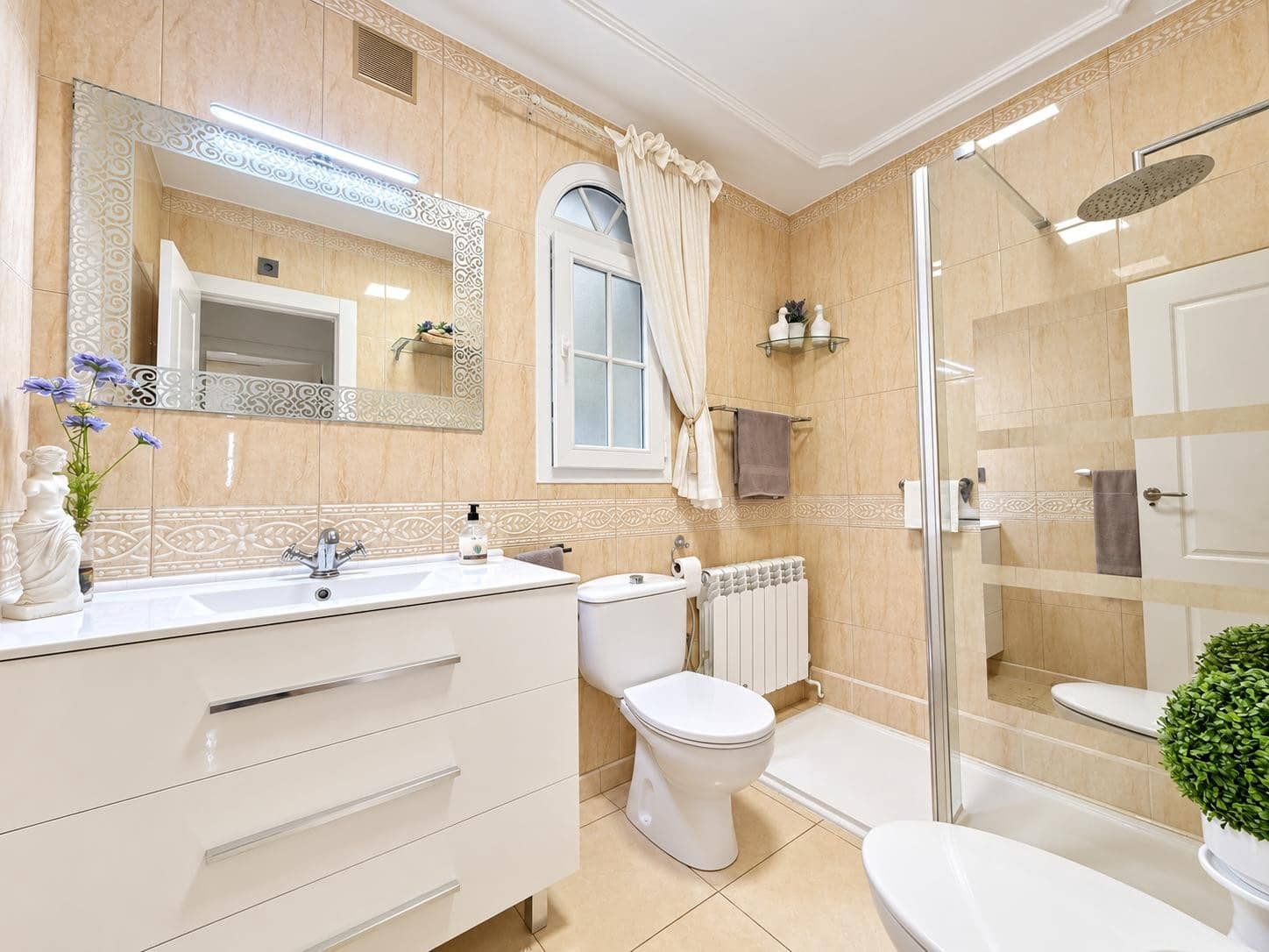 Chalet de 3 habitaciones en Orihuela Costa en venta con piscina - 479.995 € (Ref: 10084802)
