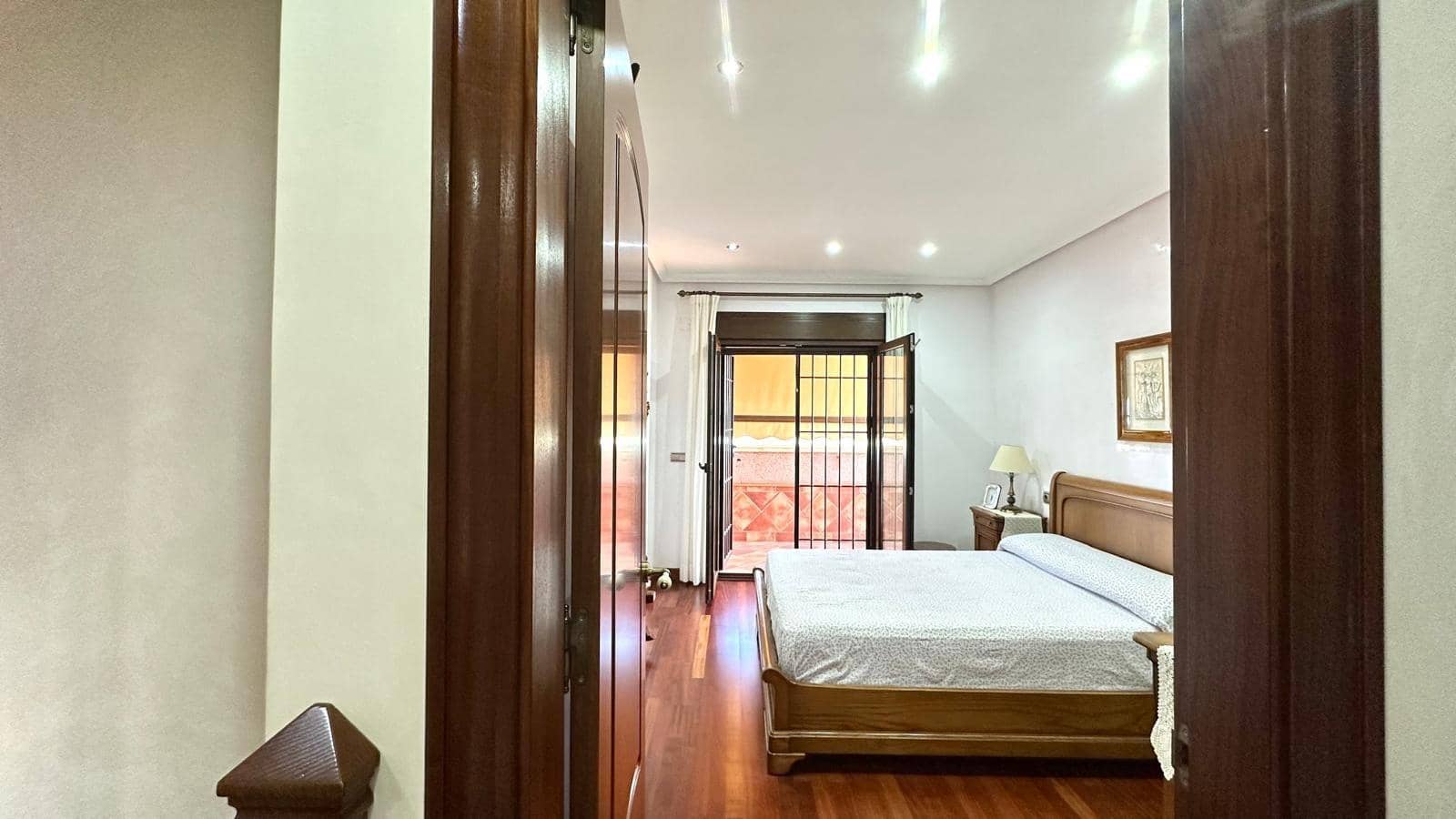 4 sovrum Semi-fristående Villa till salu i Torrevieja - 449 900 € (Ref: 10084886)