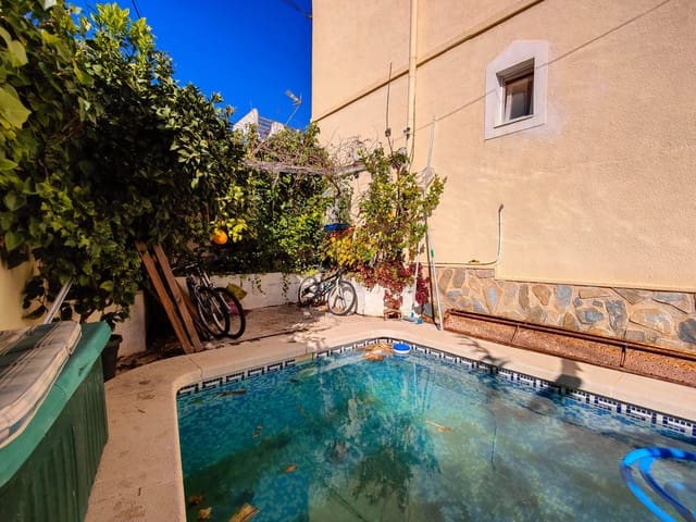 4 chambre Villa/Maison Semi-Mitoyenne à vendre à San Miguel de Salinas avec piscine - 189 900 € (Ref: 10084890)
