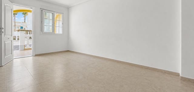 2 quarto Casa em Banda para venda em Playa Flamenca, Orihuela com piscina garagem - 205 000 € (Ref: 10084898)