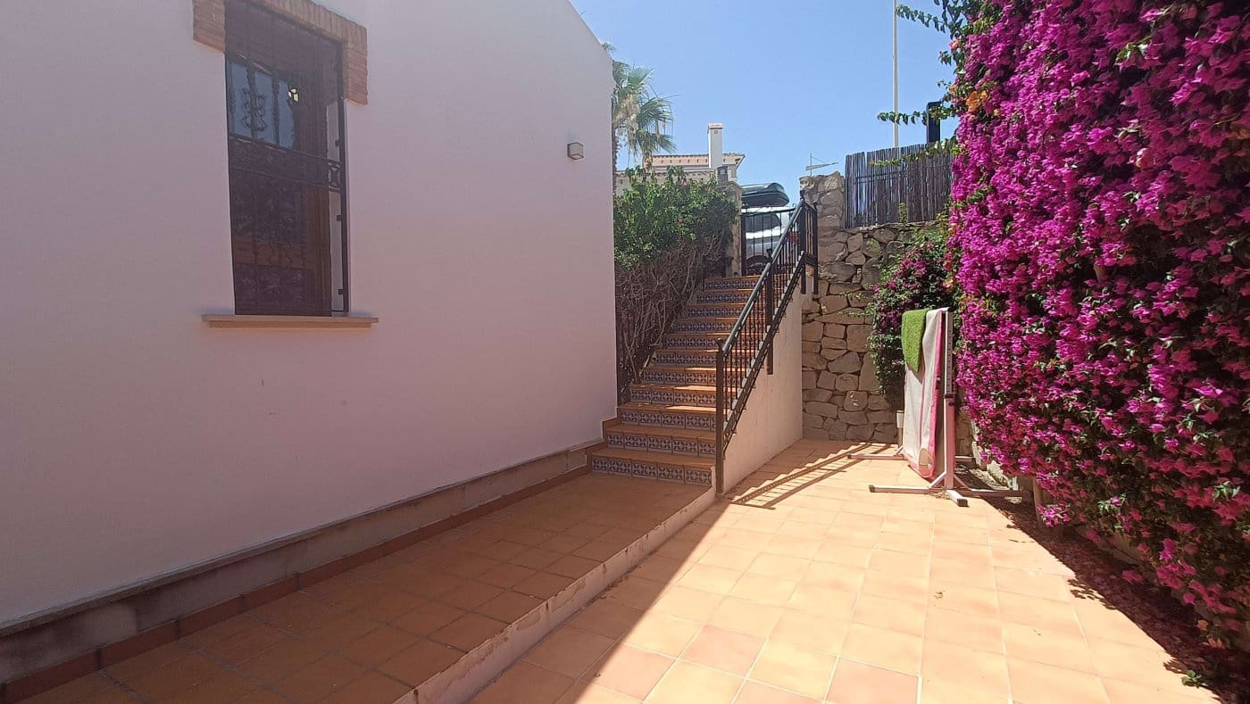 3 sovrum Semi-fristående Villa till salu i Algorfa med pool garage - 449 955 € (Ref: 10084902)