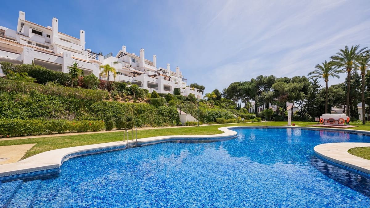 Apartamento de 3 habitaciones en Marbella en venta con garaje - 2.450.000 € (Ref: 10090169)