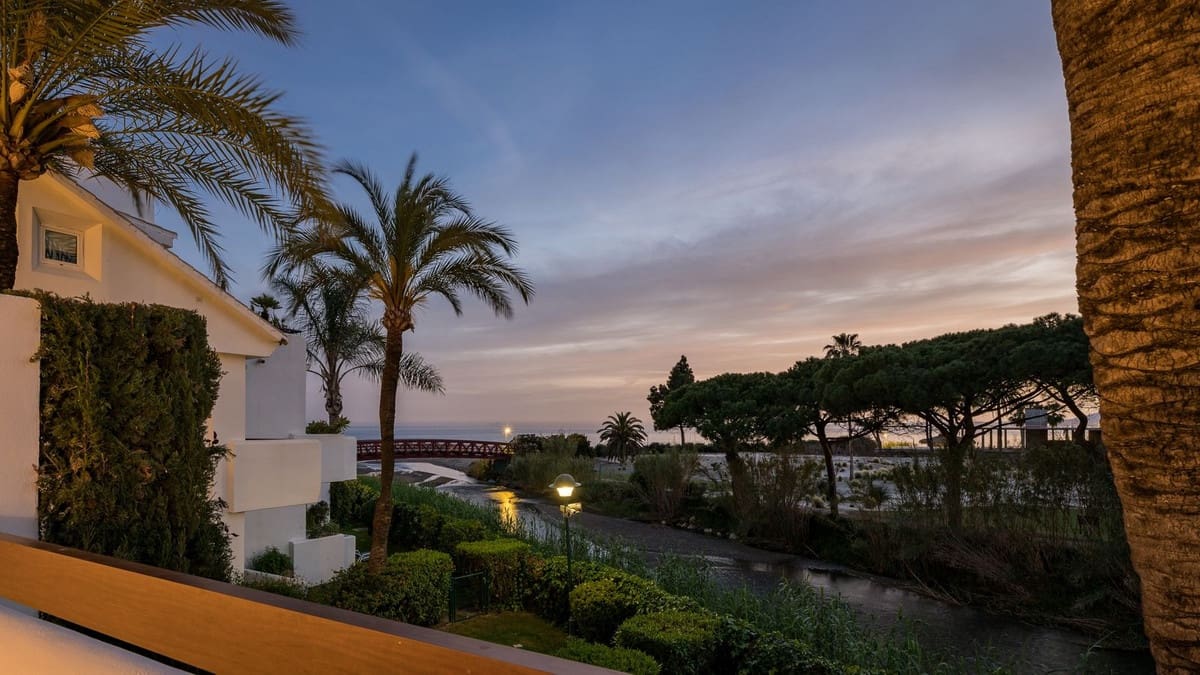 Apartamento de 3 habitaciones en Marbella en venta - 2.250.000 € (Ref: 10090171)