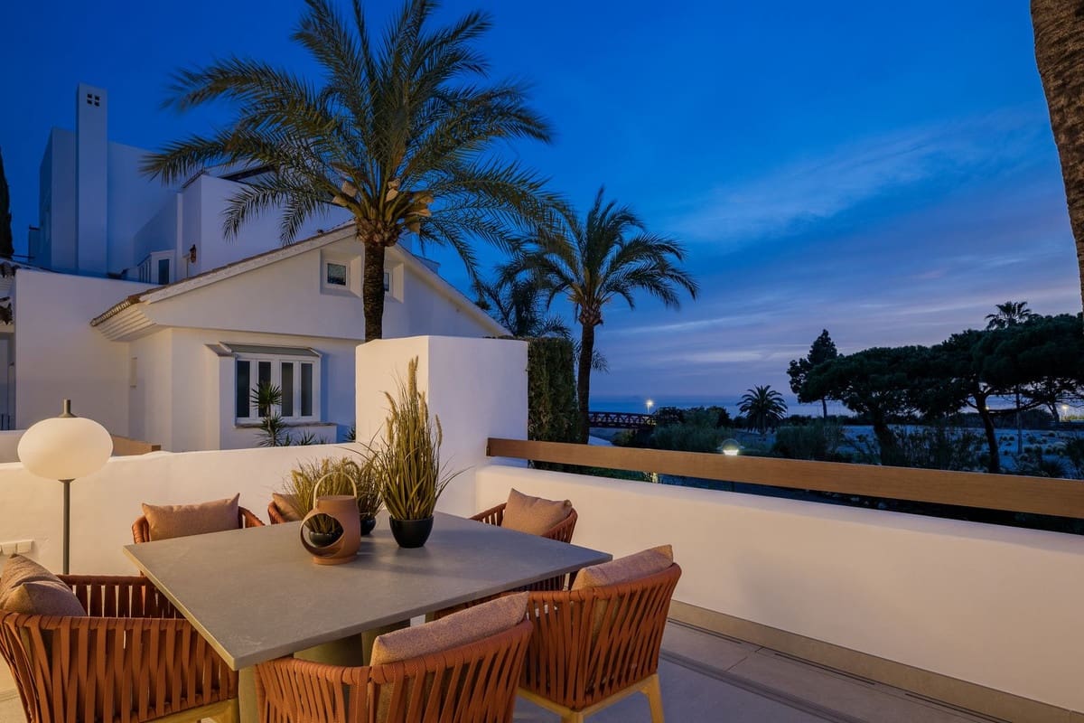 Apartamento de 3 habitaciones en Marbella en venta - 2.250.000 € (Ref: 10090171)