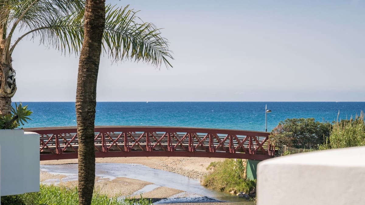 Apartamento de 3 habitaciones en Marbella en venta - 2.250.000 € (Ref: 10090171)