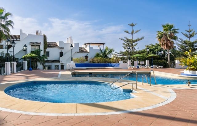 4 sypialnia Dom na sprzedaż w Nagüeles Alto, Marbella z basenem - 1 899 000 € (Ref: 10090174)