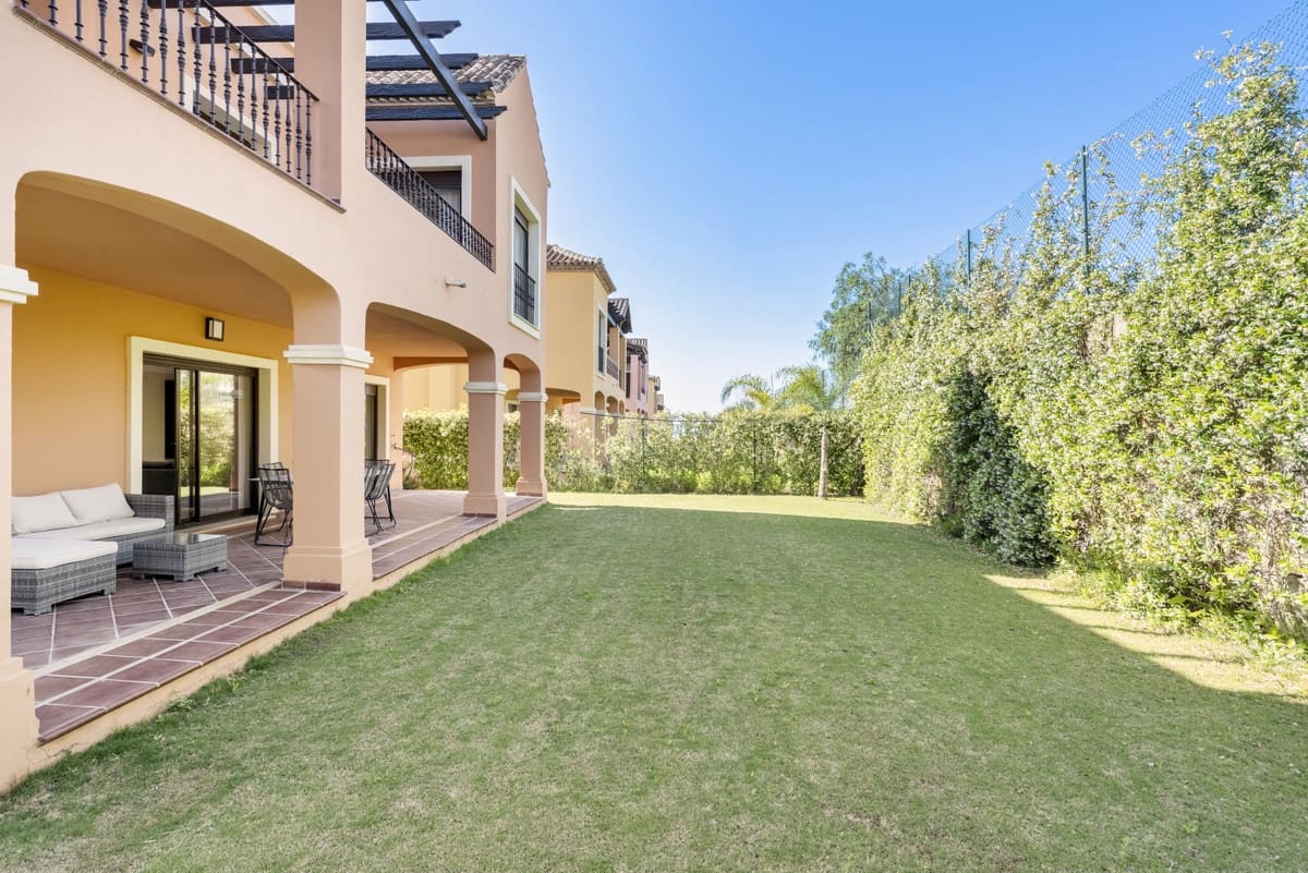 4 camera da letto Villa in vendita in Estepona con piscina - 718.693 € (Rif: 10090181)