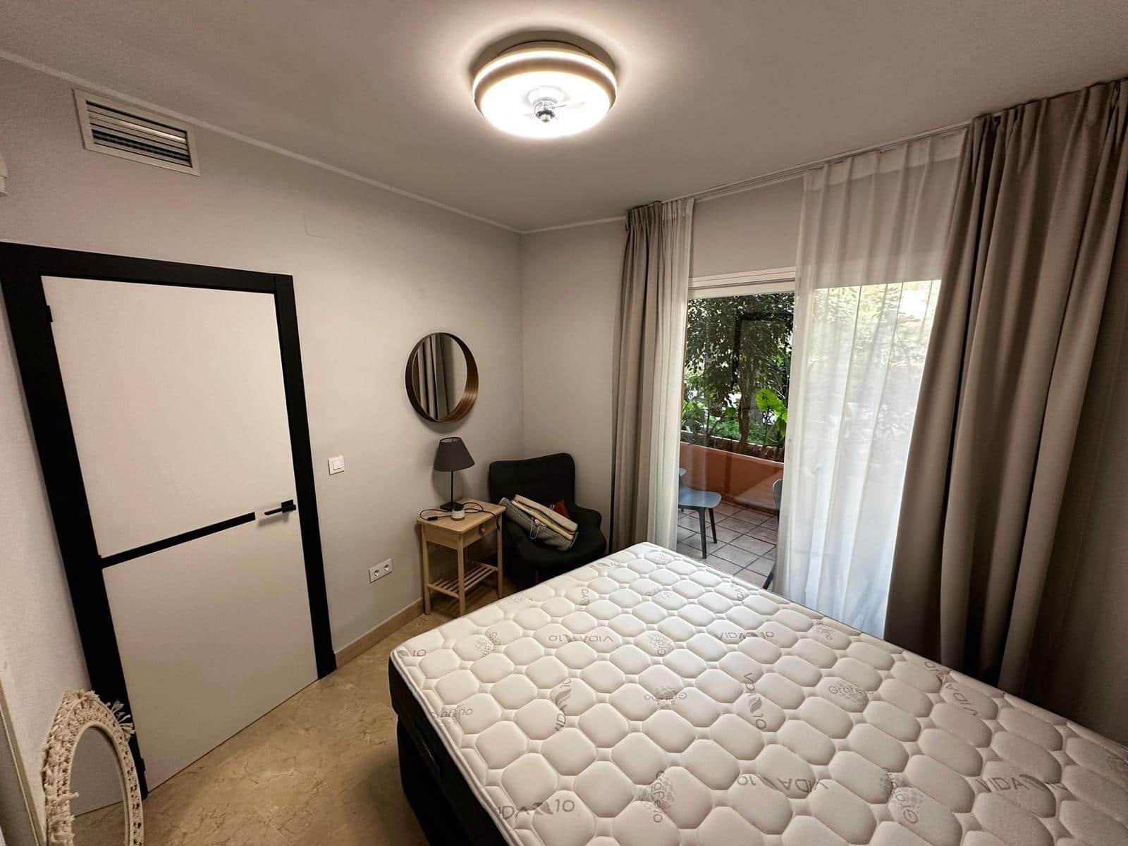 Apartamento de 3 habitaciones en Marbella en venta con piscina garaje - 980.000 € (Ref: 10090184)