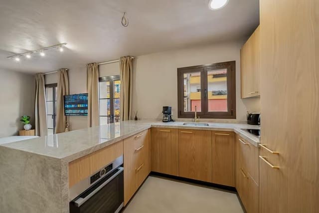 3 slaapkamer Appartement te koop in Casco Antiguo, Marbella - € 635.000 (Ref: 10090193)