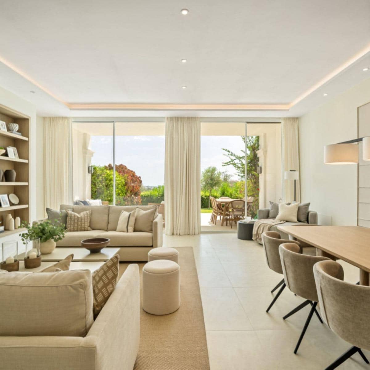 4 quarto Casa em Banda para venda em Benahavis com piscina garagem - 1 875 000 € (Ref: 10090202)