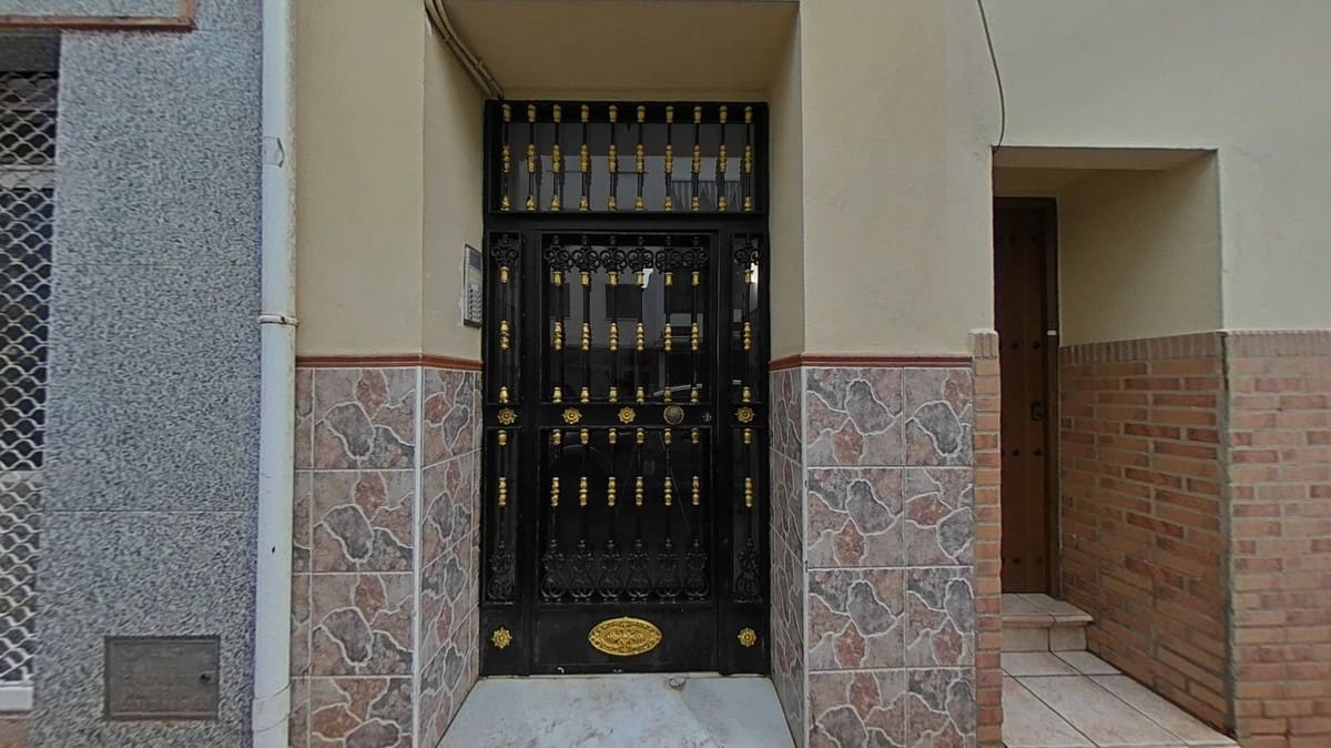 3 Zimmer Apartment zu verkaufen in Estepona - 204.000 € (Ref: 10090205)