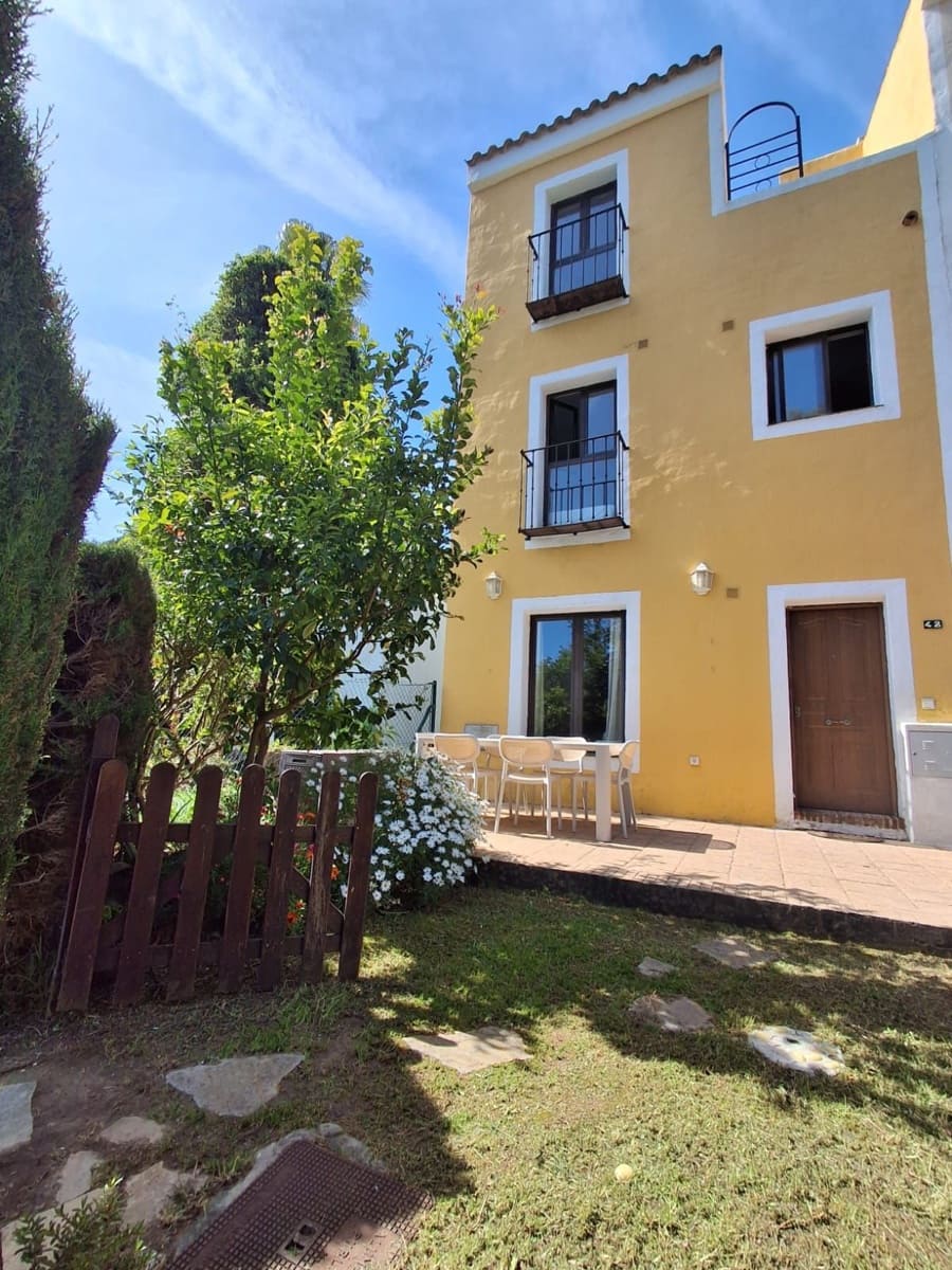 3 soverom Hus til salgs i Casares med svømmebasseng garasje - € 309 000 (Ref: 10090223)