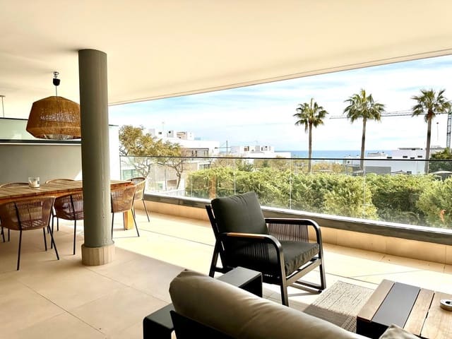 Apartamento de 4 habitaciones en Zona Calvario, Estepona en venta con piscina - 895.000 € (Ref: 10090234)