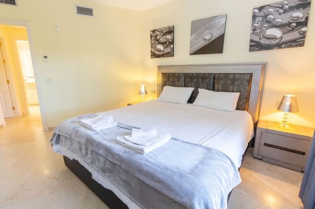 3 Zimmer Apartment zu verkaufen in Elviria, Marbella mit Pool Garage - 595.000 € (Ref: 10090250)