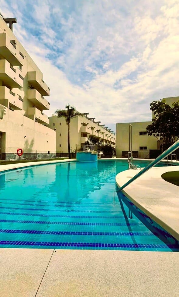 2 Zimmer Apartment zu verkaufen in Mijas Costa mit Pool Garage - 335.000 € (Ref: 10090308)