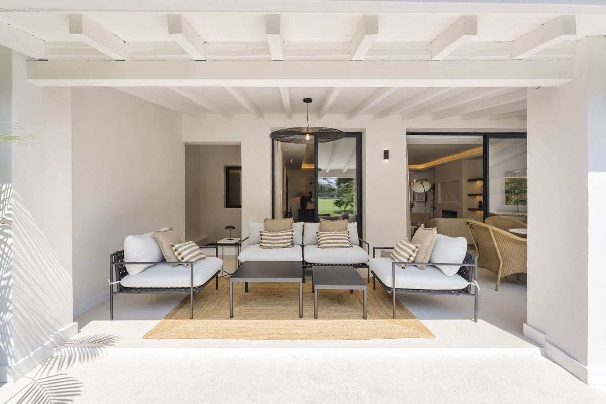 4 slaapkamer Huis te koop in Nueva Andalucia met zwembad garage - € 1.650.000 (Ref: 10090319)