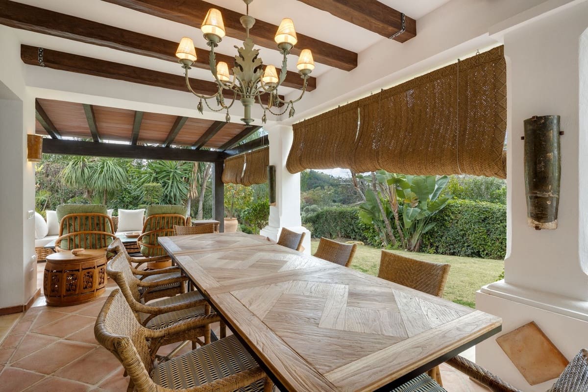 Chalet de 4 habitaciones en La Quinta en venta - 2.950.000 € (Ref: 10090325)