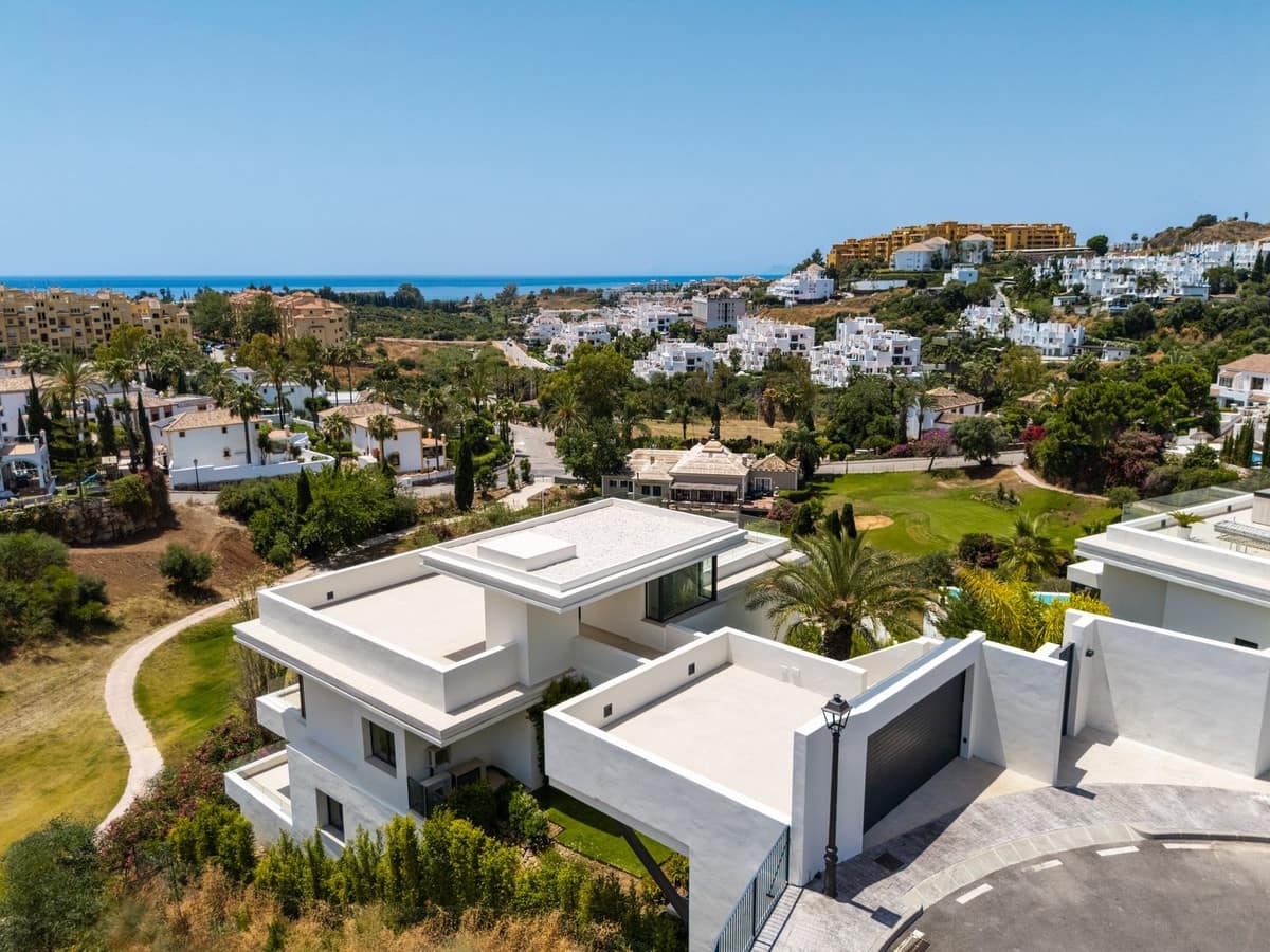 4 soverom Villa til salgs i Estepona med svømmebasseng garasje - € 2 990 000 (Ref: 10090326)