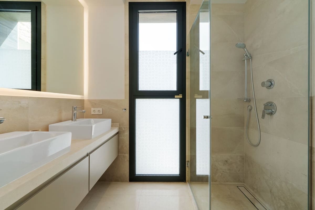 5 sypialnia Willa na sprzedaż w Nueva Andalucia z basenem garażem - 4 595 000 € (Ref: 10090331)