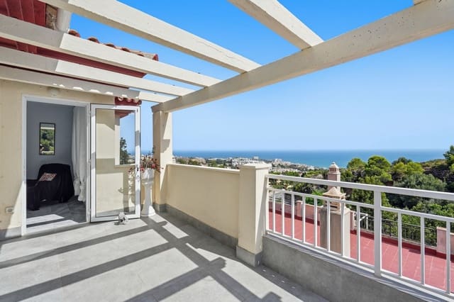 2 soverom Leilighet til salgs i Benalmádena pueblo, Benalmádena med svømmebasseng garasje - € 344 000 (Ref: 10090353)