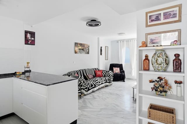 2 soverom Leilighet til salgs i Benalmádena pueblo, Benalmádena med svømmebasseng garasje - € 344 000 (Ref: 10090353)