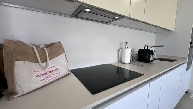 Apartamento de 3 habitaciones en Los Monteros, Marbella en venta - 735.000 € (Ref: 10090359)