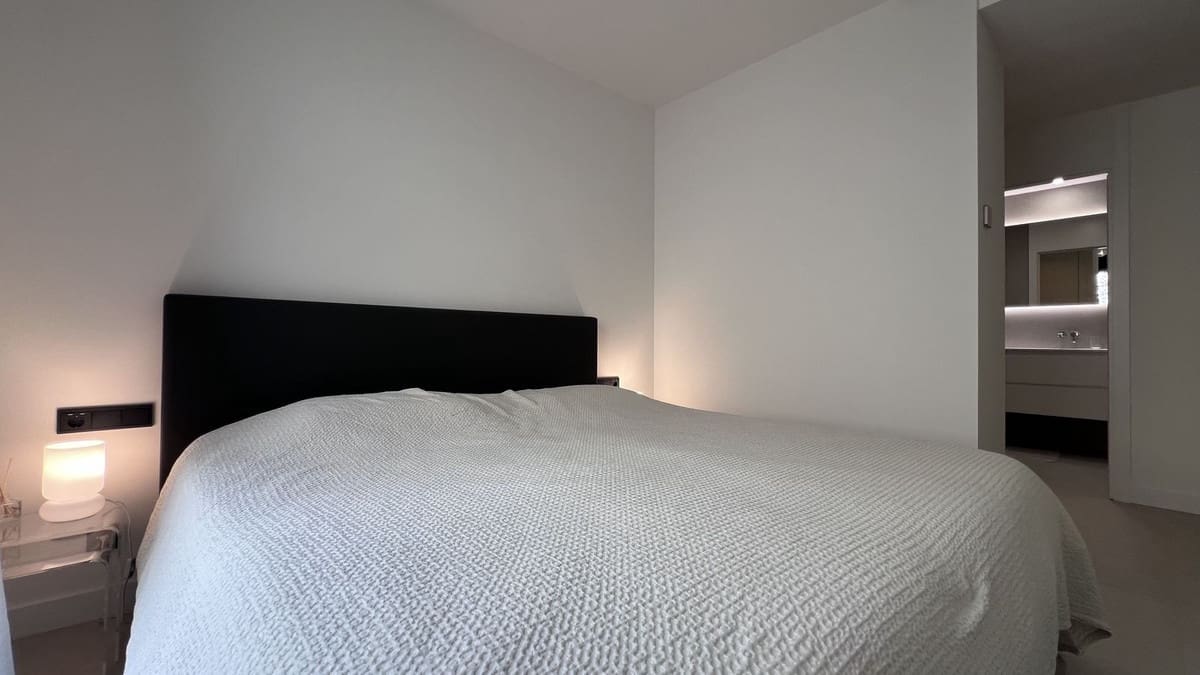 Apartamento de 3 habitaciones en Los Monteros en venta - 735.000 € (Ref: 10090359)