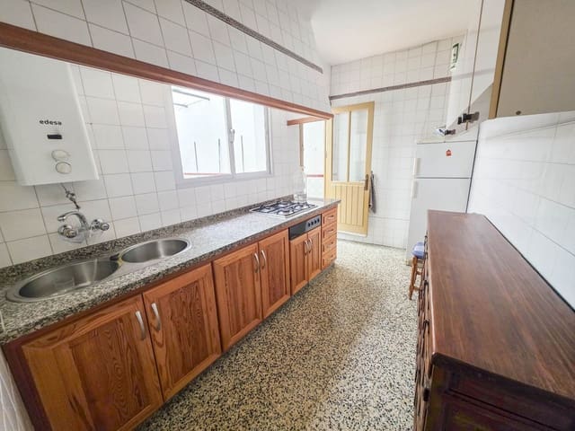 5 soverom Hus til salgs i Zona Calvario, Estepona med garasje - € 700 000 (Ref: 10090389)