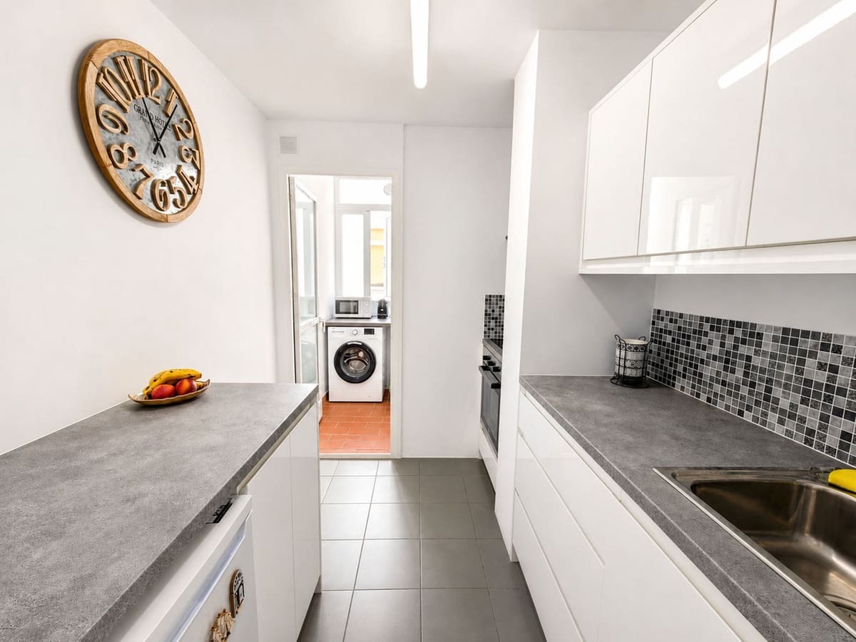 2 soveværelse Lejlighed til salg i San Luis de Sabinillas med swimmingpool garage - € 270.000 (Ref: 10090398)