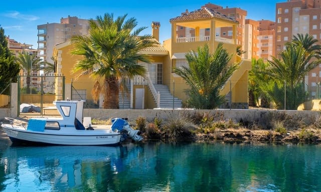 3 soveværelse Villa til salg i La Manga del Mar Menor med swimmingpool garage - € 780.000 (Ref: 10090424)