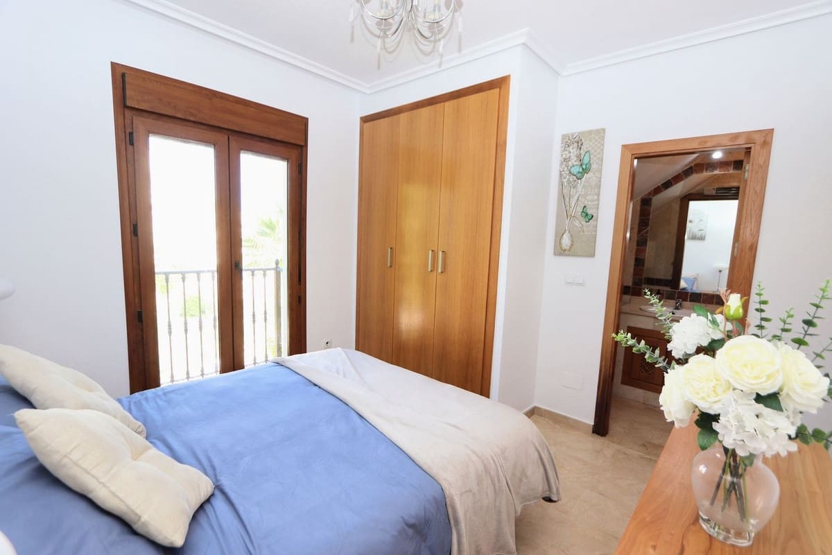 2 soveværelse Lejlighed til salg i Las Ramblas Golf med swimmingpool - € 210.000 (Ref: 10090485)