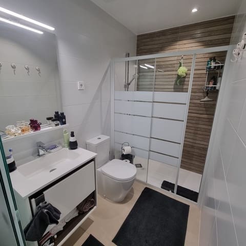 Apartamento de 2 habitaciones en Orihuela Costa, Orihuela en venta con piscina garaje - 259.900 € (Ref: 10090507)