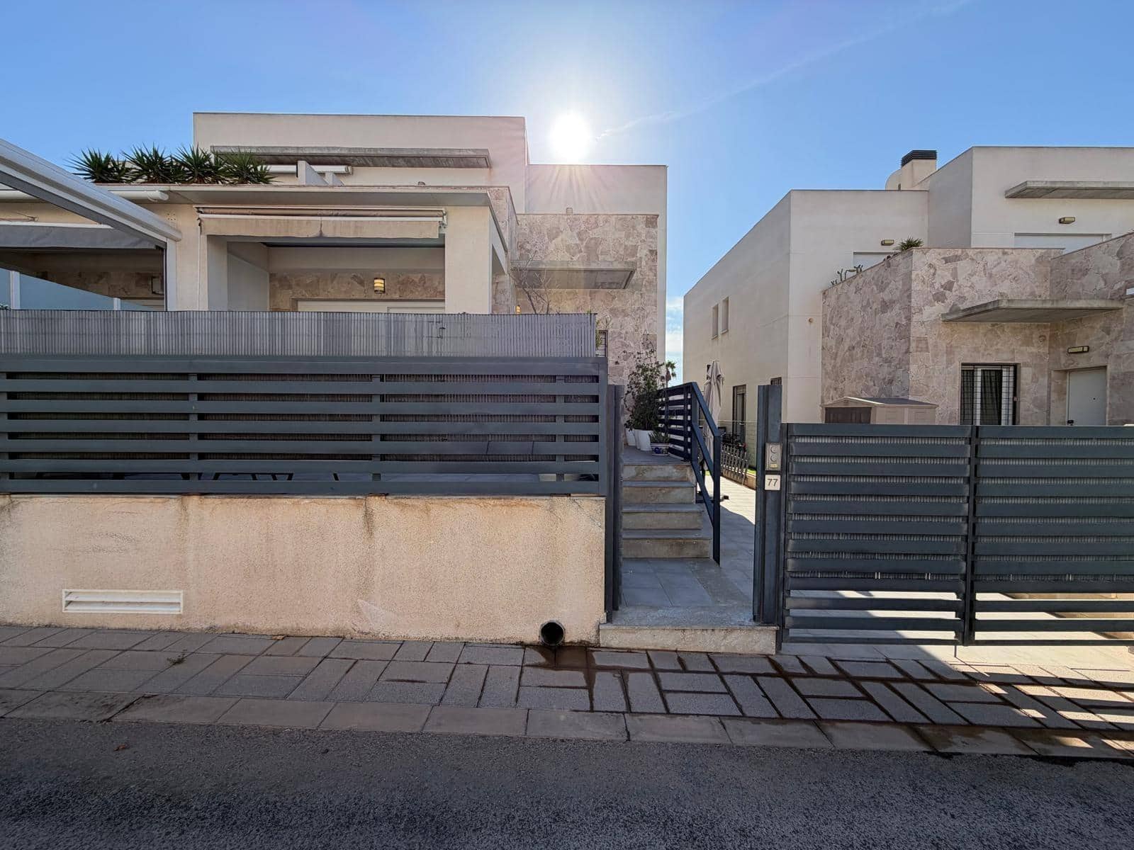 3 sovrum Hus till salu i Torrevieja med pool garage - 370 000 € (Ref: 10090521)