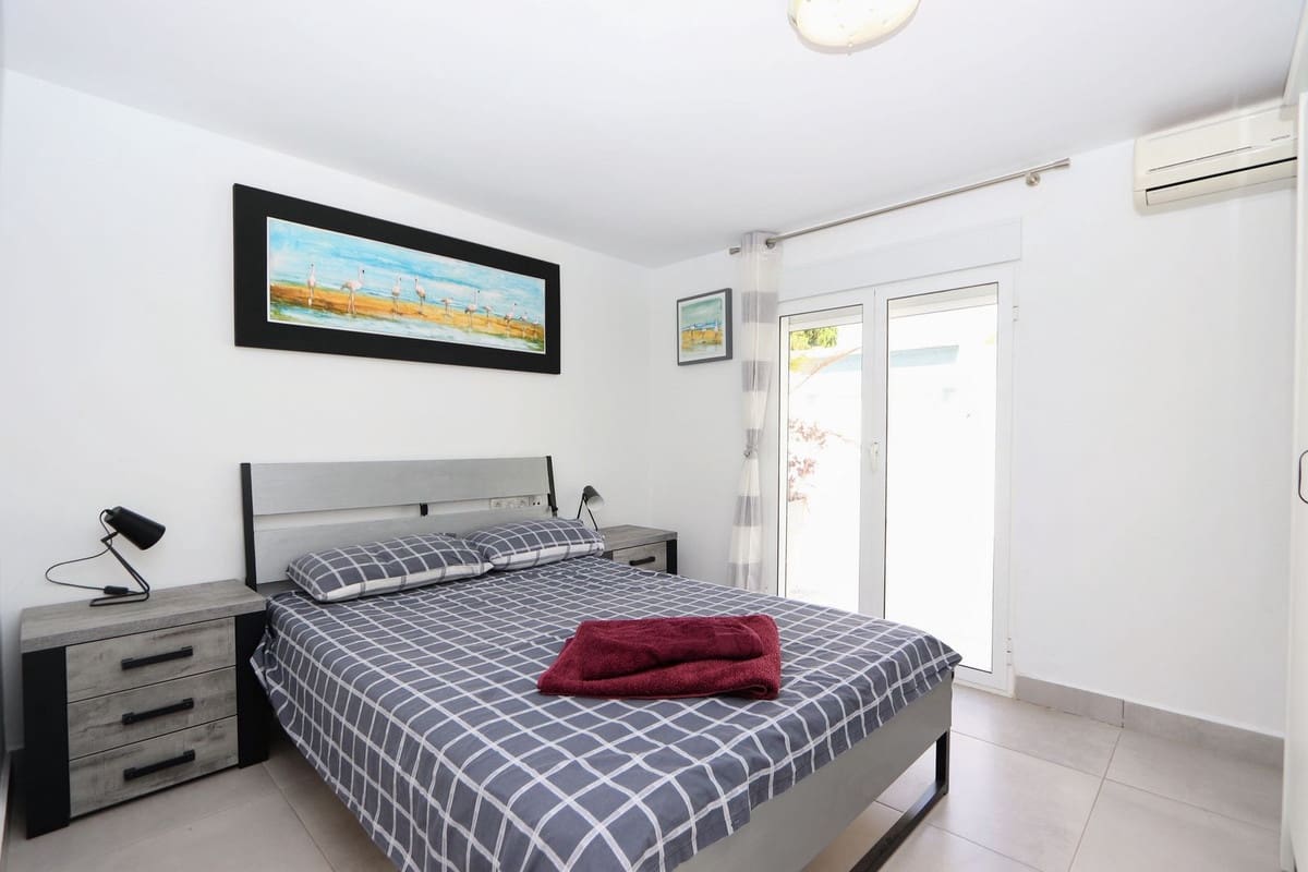 4 soveværelse Villa til salg i Los Balcones med swimmingpool garage - € 525.000 (Ref: 10090530)