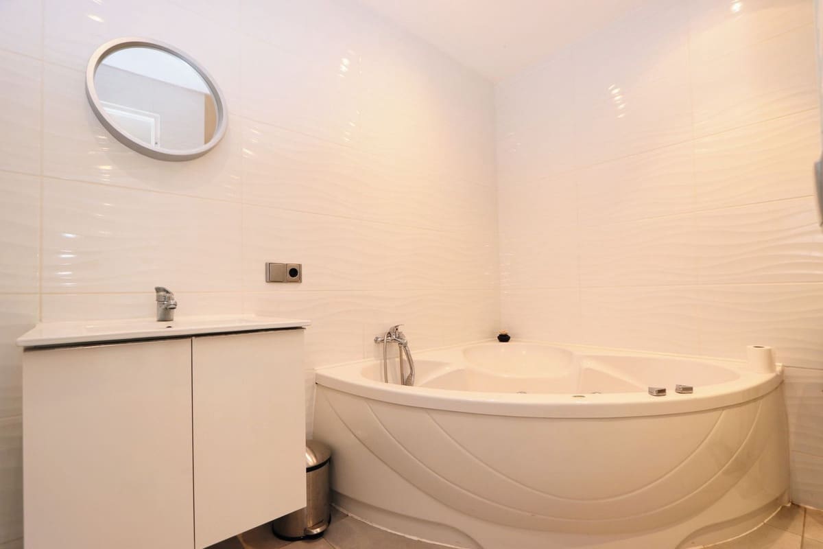 4 soveværelse Villa til salg i Los Balcones med swimmingpool garage - € 525.000 (Ref: 10090530)