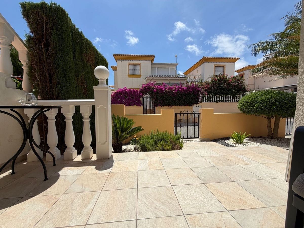 2 quarto Apartamento para venda em Villamartin com piscina garagem - 219 000 € (Ref: 10095049)