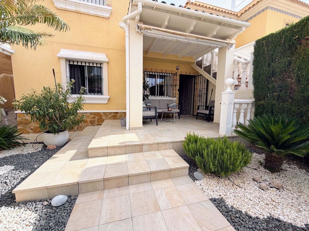 2 quarto Apartamento para venda em Villamartin com piscina garagem - 219 000 € (Ref: 10095049)