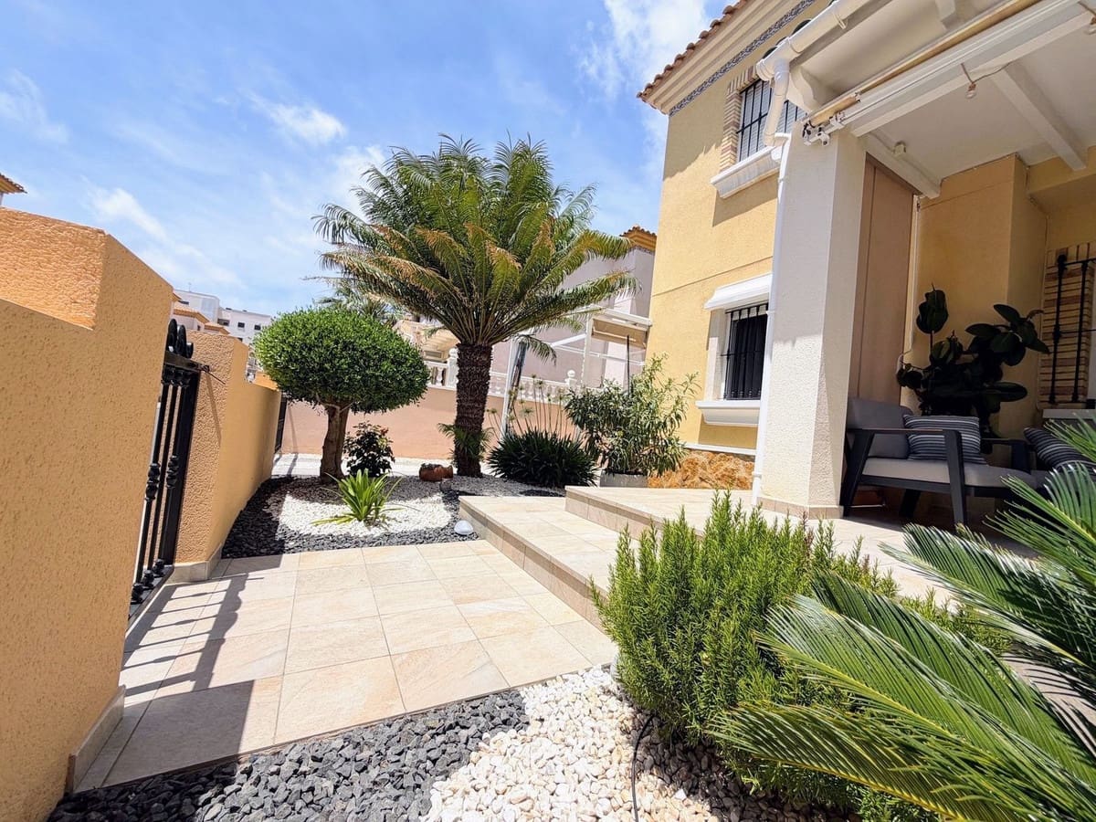2 quarto Apartamento para venda em Villamartin com piscina garagem - 219 000 € (Ref: 10095049)