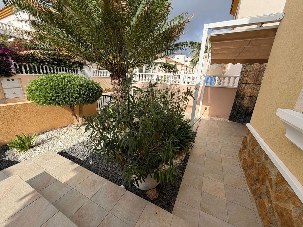 2 quarto Apartamento para venda em Villamartin com piscina garagem - 219 000 € (Ref: 10095049)