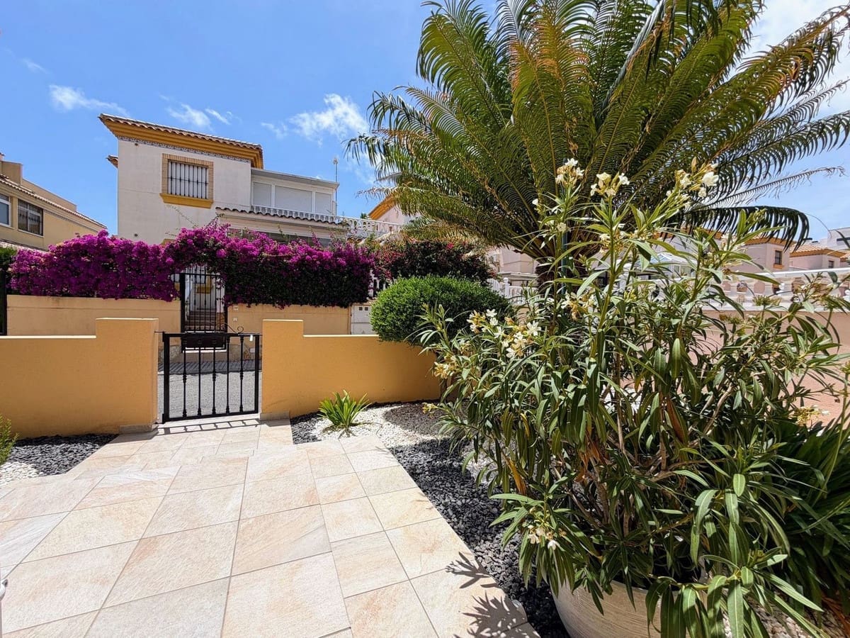 2 quarto Apartamento para venda em Villamartin com piscina garagem - 219 000 € (Ref: 10095049)