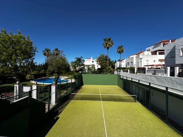 3 camera da letto Villetta Bifamiliare in vendita in Nagüeles Alto, Marbella con piscina garage - 789.000 € (Rif: 10095074)